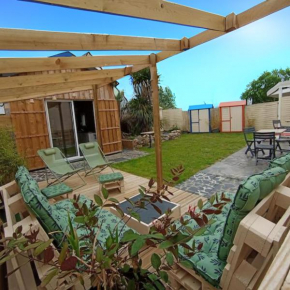 Dans une maison familiale avec jardin à 800m de la plage